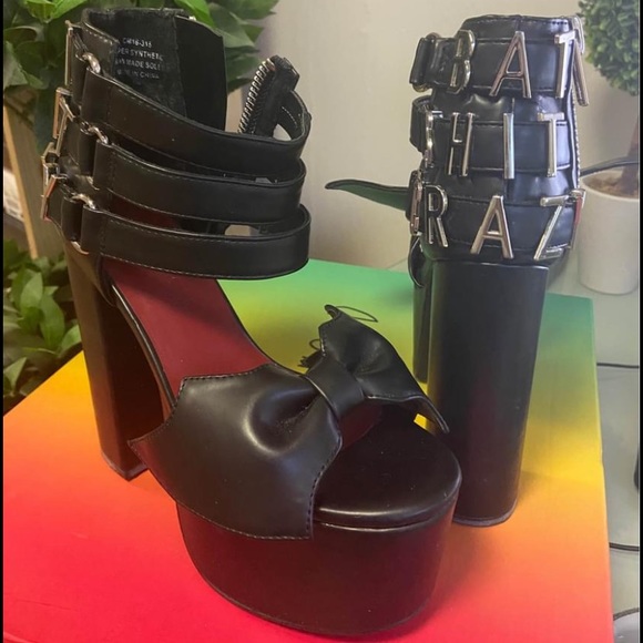 Dolls Kill Current Mood platforms “BAT SH*T CRAZY” written on the back size 5/6 - Picture 3 of 4